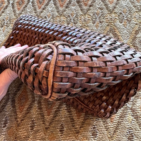 CEM Vintage Woven Structured Leather Brazilian Shoulder - Picture 9 of 17